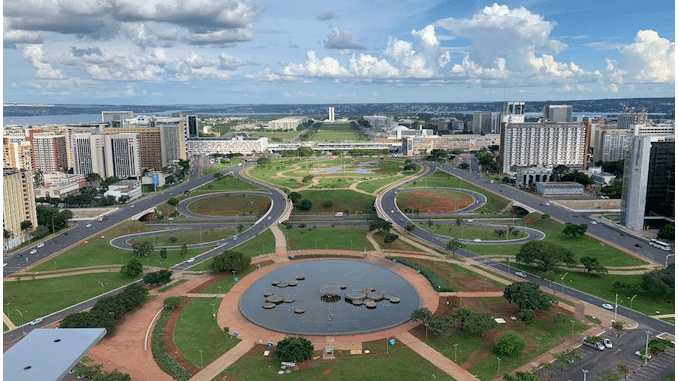 Os pilotis de Brasília