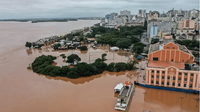 Manifestação sobre a catástrofe no Rio Grande do Sul