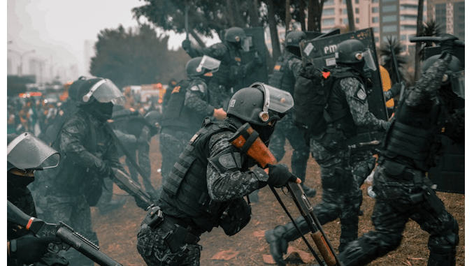 Contra o terrorismo policial