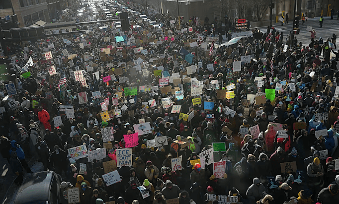 Proto-política no purgatório